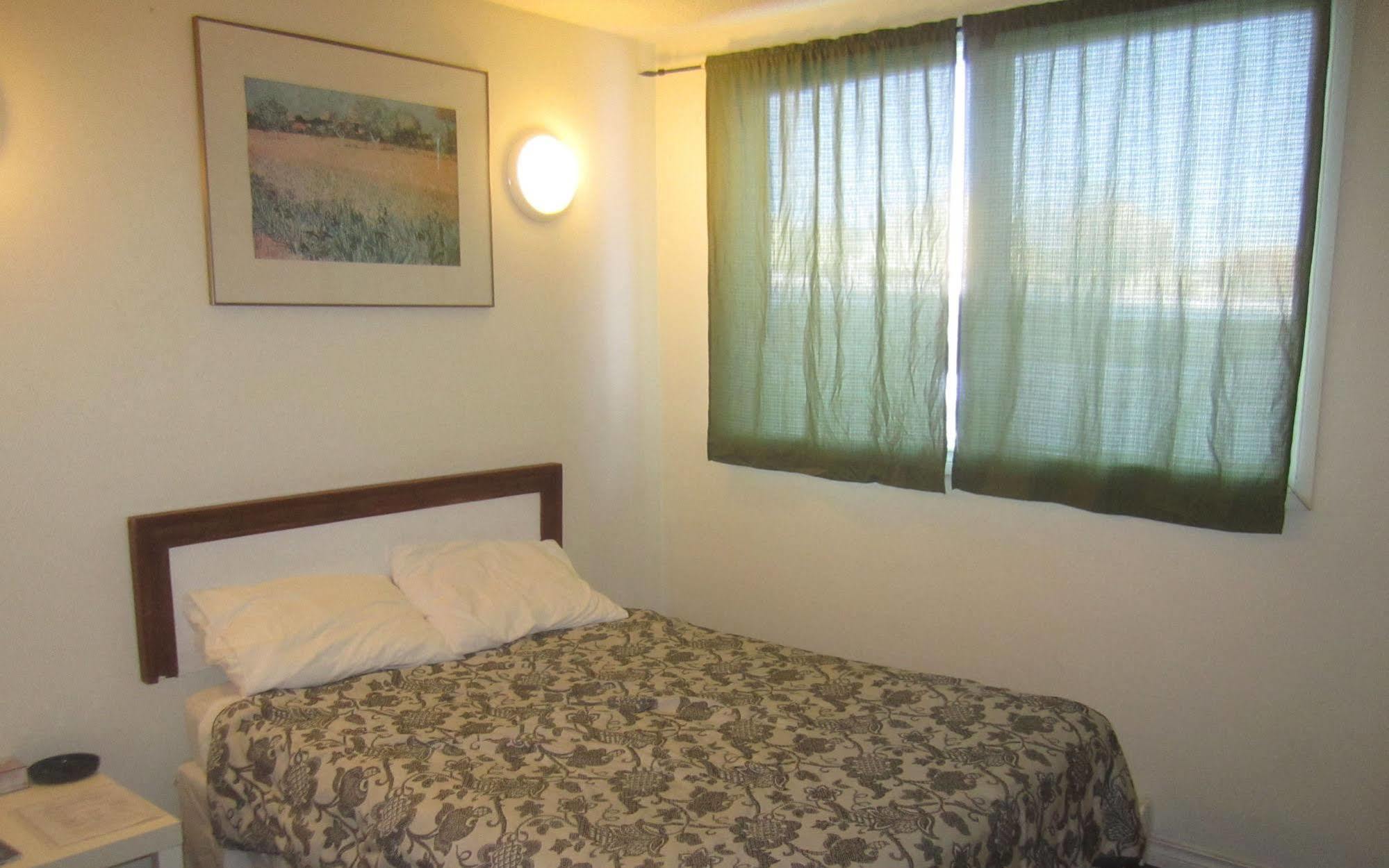 The Capri Motel Γουίνιπεγκ Εξωτερικό φωτογραφία